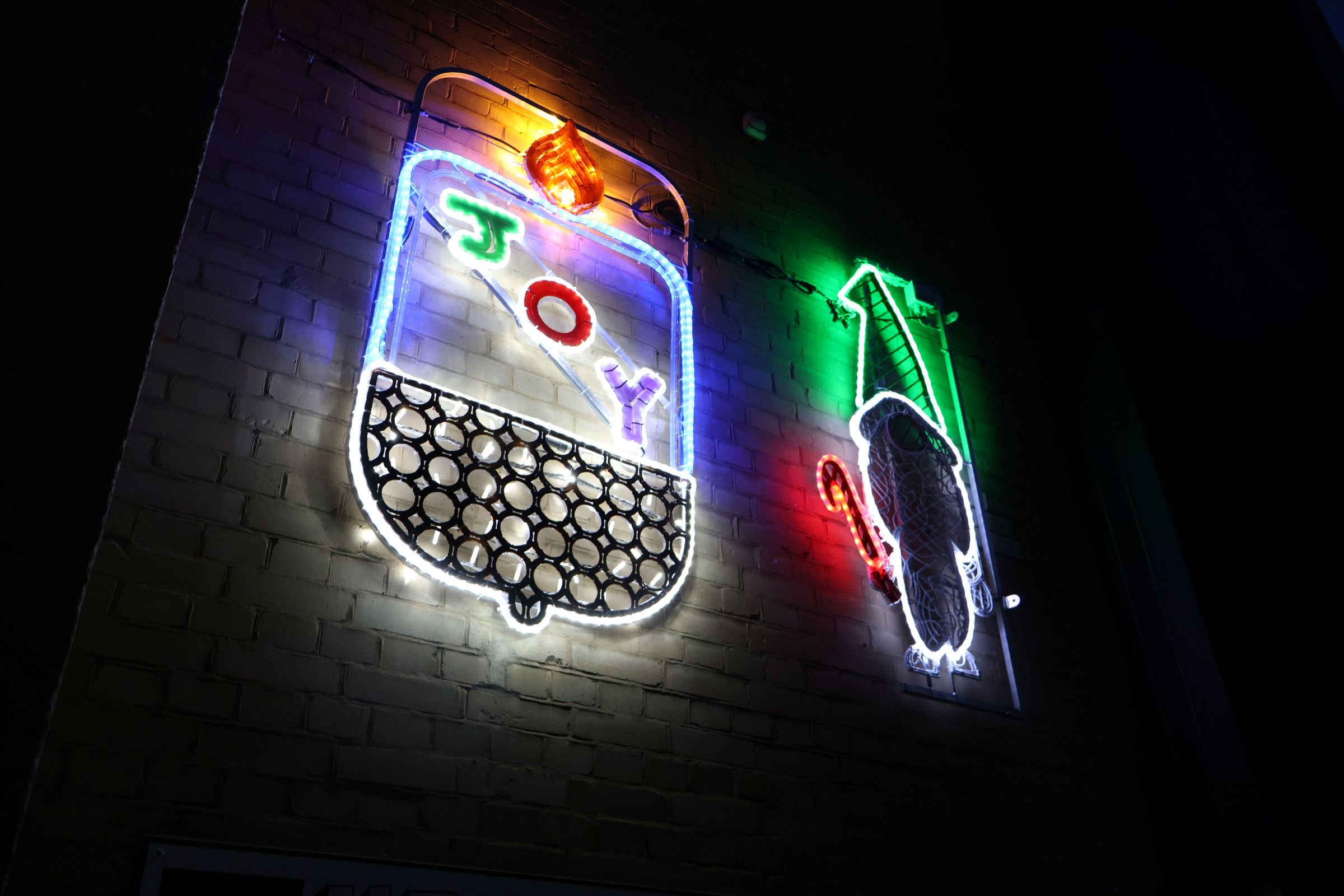 2025 and 2024 winning lights