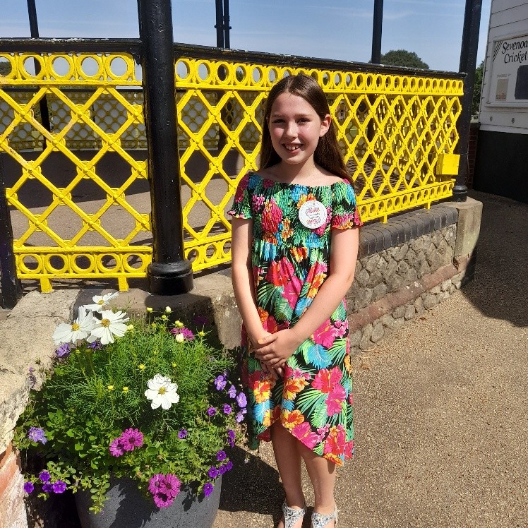Bonnie at Vine Gardens with planter 